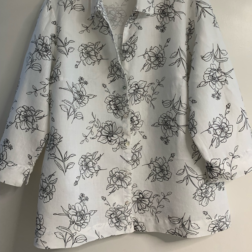 Cut Loose Linen 3/4 Sleeve Button-up Shirt